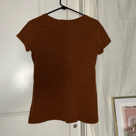 Forever 21 Ribbed Top - Picture 4 of 5